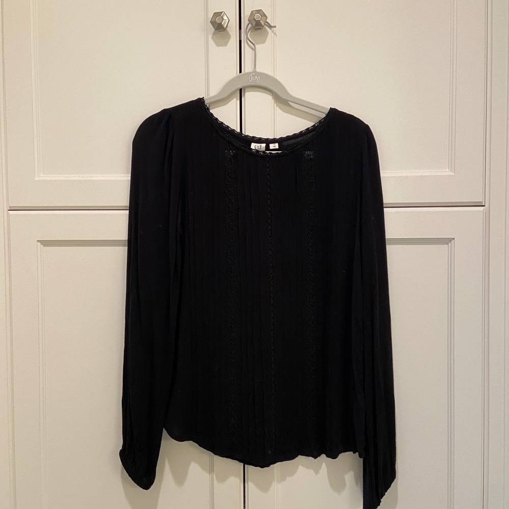 Long sleeve black blouse